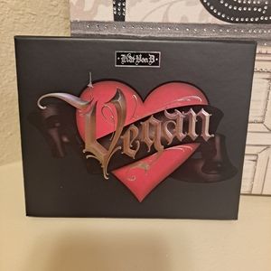 Kat Von D Vegan Eyeshadow Palette
